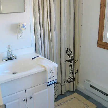 Holiday home Blue Pearl Houseboat In Harbor Wifi, A/c, *