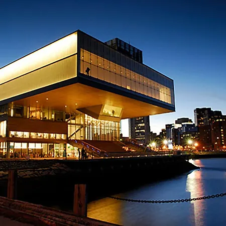 Hotel Hyatt Place Boston/seaport District 3*