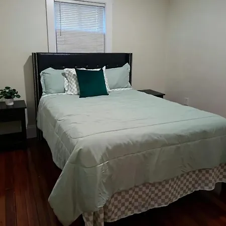 Hiawatha Place Apartment Boston