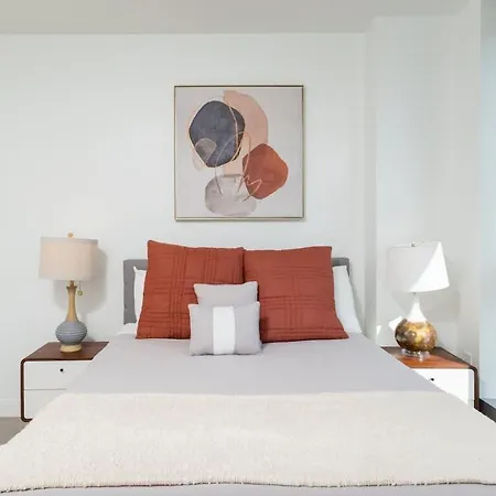 Apartment 3br & Den Penthouse Common Mgh & Tufts Boston