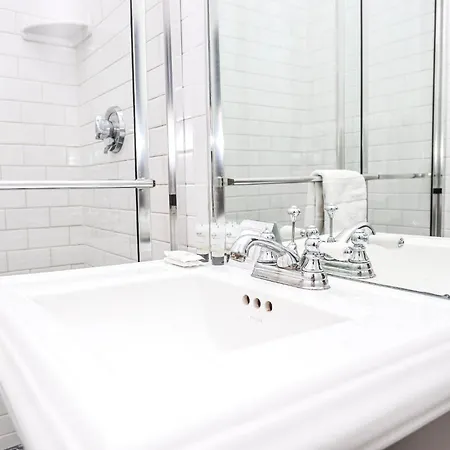 Aparthotel Stylish In Brownstone, C.ave #21 4*