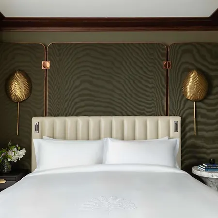 Hotel Raffles 5*
