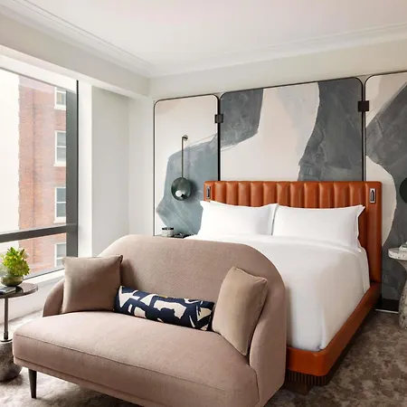 Raffles 5* Boston