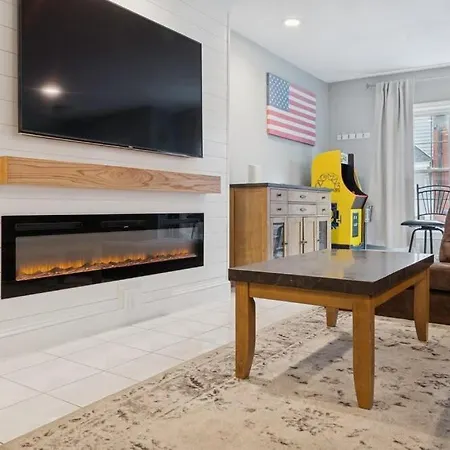 Heart Of Southie - Hot Tub + Walk To Bars