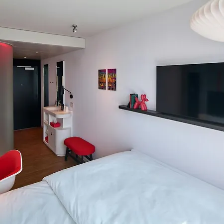 Hotel Citizenm Back Bay 4*