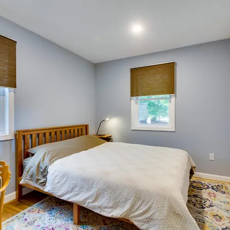 Apartment 2br Dog-friendly In 2-fam - Comfy Retreat Boston