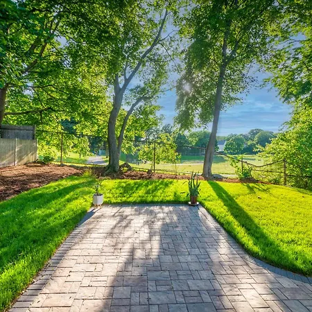 2br Dog-friendly In 2-fam - Comfy Retreat