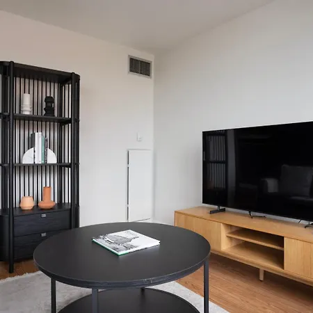 Kendall Square 2br W Gym Wd Nr Line Bos-944 Apartment