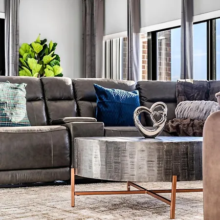 Luxury Massive Penthouse In Watertown Apartment