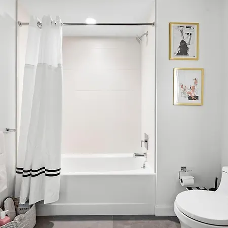 South End Family Pets & Gym Apartment Boston