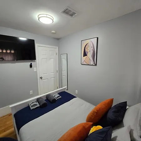 Apartment Brand New 2br House 20min Downtown *