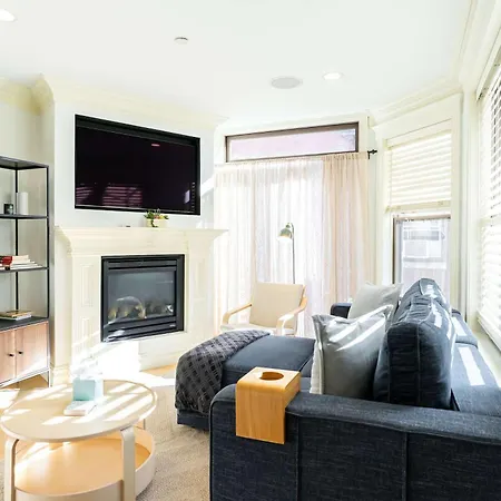 Brownstone Luxury Penthouse Apartment Boston