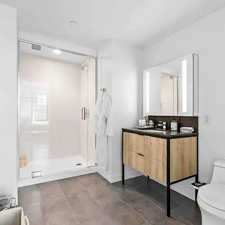 Apartment Splendid One-bedroom Sanctuary In *