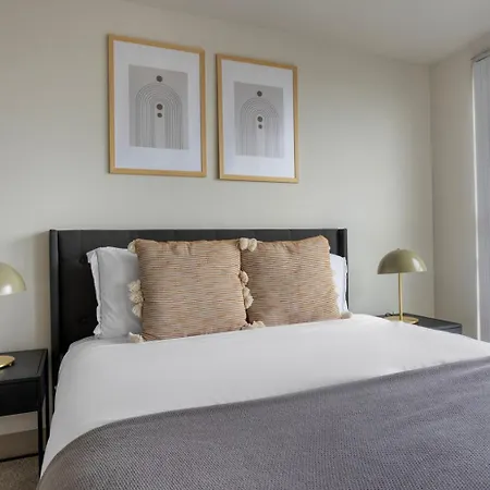 Kendall Square 2br W Gym Wd Nr Line Bos-944 Apartment Boston