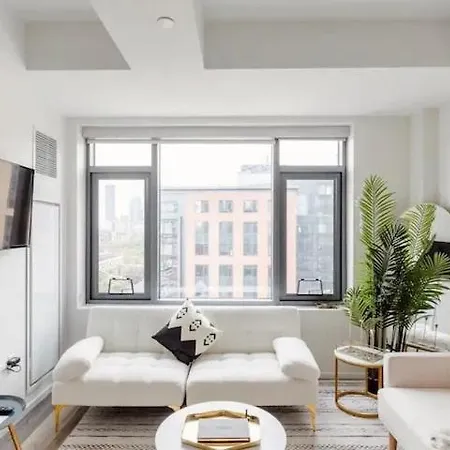 Apartment South End Oasis W Pool & Gym *
