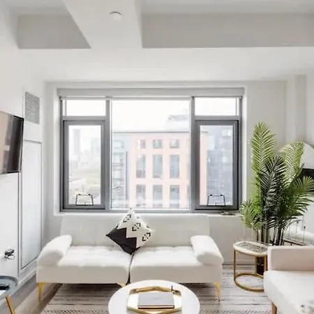 Luxury South End With Rooftop Pool Boston