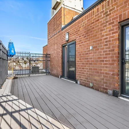 Luxury Massive Penthouse In Watertown Apartment *