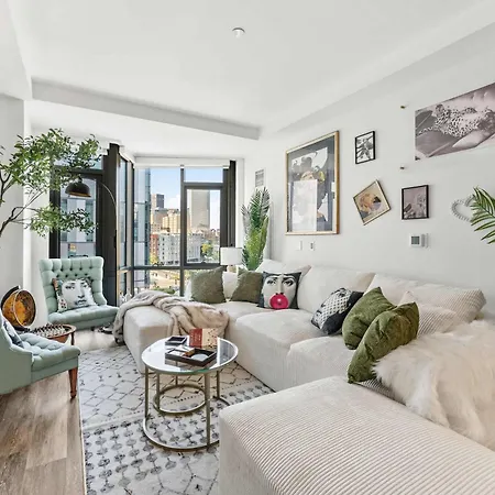 Family With Pool And Gym Lovely Apartment Boston