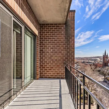 Apartment Luxury Massive Penthouse In Watertown *