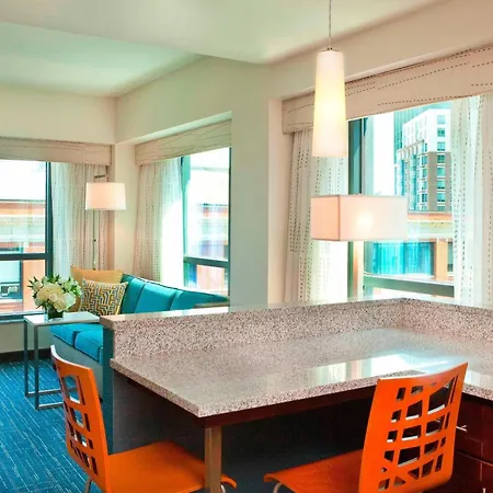 By Marriott Back Bay/fenway 3*