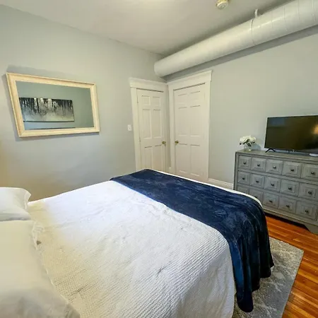Apartment Spacious 3bed, 2bath, Near Hospitals & Transports