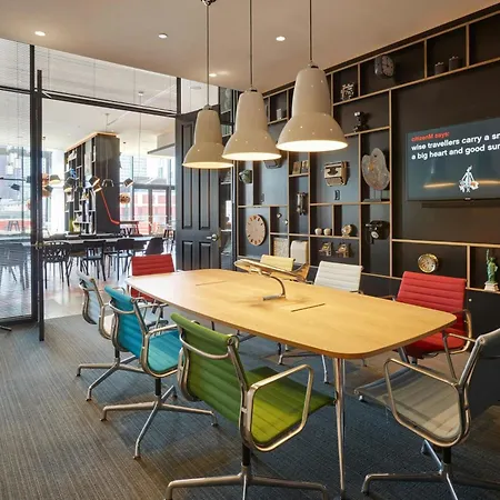 Hotel Citizenm North Station 4*