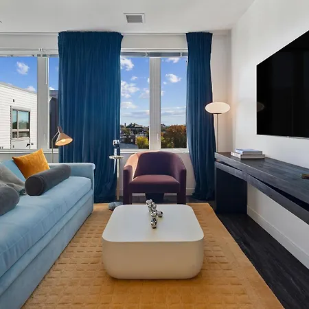 Hyatus Luxury Residences South Bay Designer Collection 4*