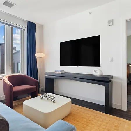 Hyatus Luxury Residences South Bay Designer Collection 4*