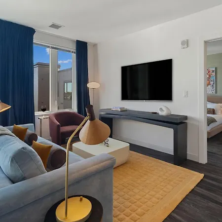 Aparthotel Hyatus Luxury Residences South Bay Designer Collection 4*