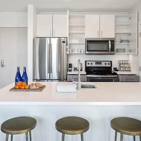 Hyatus Luxury Residences South Bay Designer Collection 4*