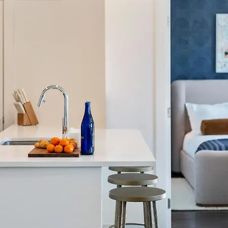 Aparthotel Hyatus Luxury Residences South Bay Designer Collection