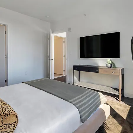 Hyatus Luxury Residences South Bay Designer Collection Aparthotel Boston