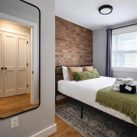 Luxe Duplex Near By Seaport And Convention Centre Bcec Boston