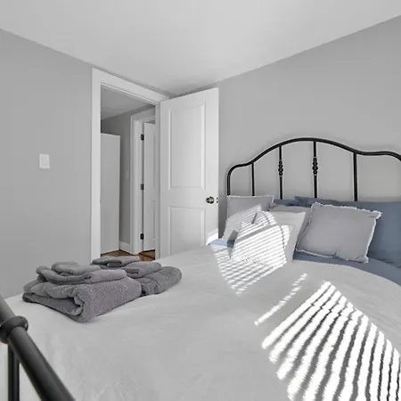 Location+comfort+convenience Boston