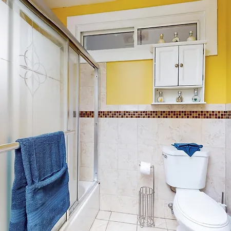 3 Mi To Franklin Park Zoo! Bright Residential Boston