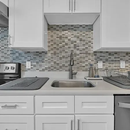 Location+comfort+convenience Apartment