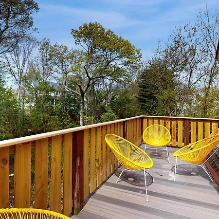 3 Mi To Franklin Park Zoo! Bright Residential Holiday home