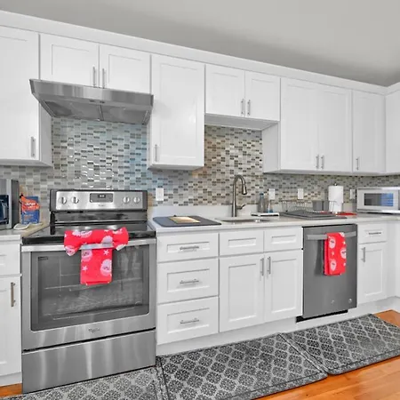 Location+comfort+convenience Boston