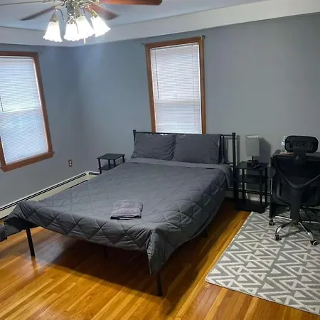 Bed & Breakfast In Pearl Street Boston