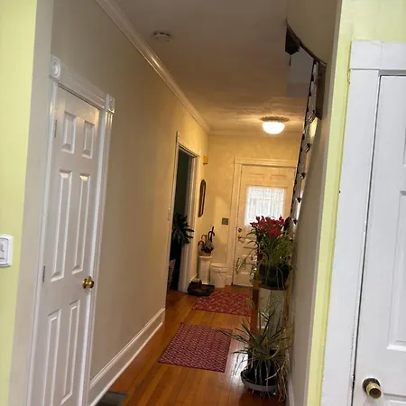 Homestay Private Bedroom Near Train&buses *