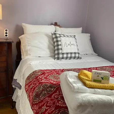 Homestay Private Bedroom Near Train&buses *