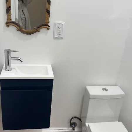 Homestay Private Bedroom Near Train&buses Boston