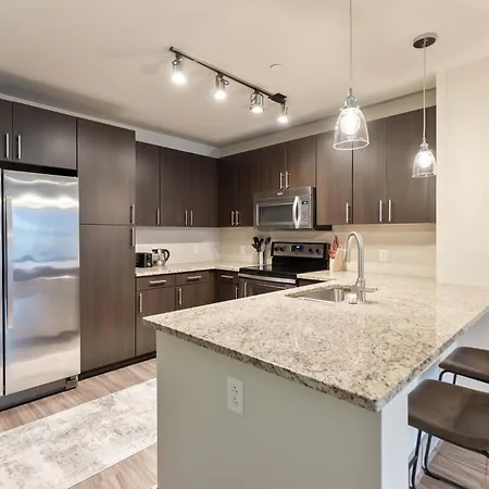Stylish Downtown Seaport Apartment Boston