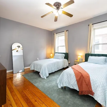 Apartment Elegant, Spacious 3bd, 1ba In Boston