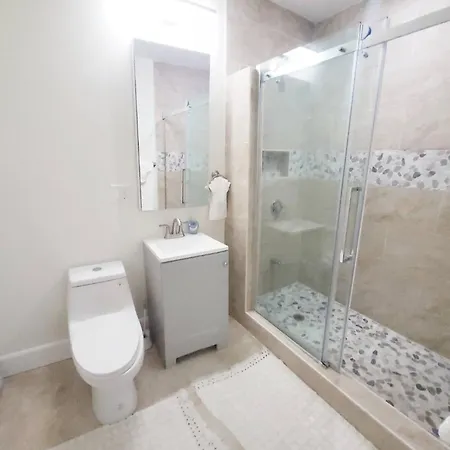 1-bedroom Apt-7b1 20-minuite To Downtown Apartment Boston