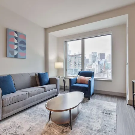Stylish Downtown Seaport Apartment