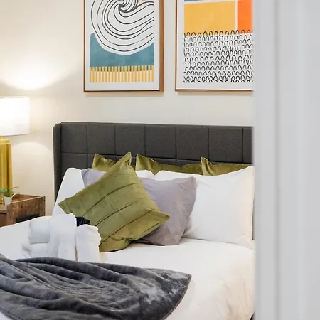 Apartment Beautiful 2br In Savin Hill
