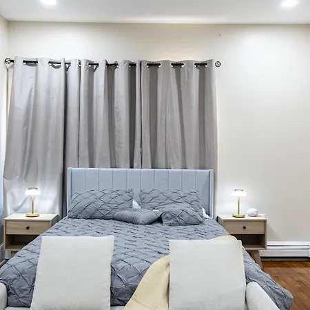 Apartment Cozy, Spacious Near Downtown Boston
