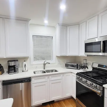 3-bedroom Apt-9w2 20-minuite To Downtown Apartment *