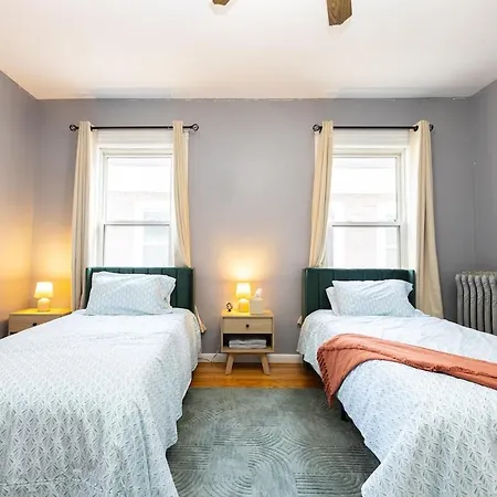 Apartment Elegant, Spacious 3bd, 1ba In *